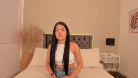 emma  online show from February 25, 8:11 pm