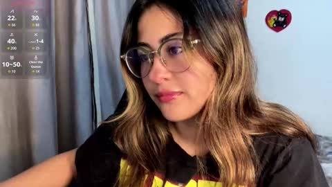 Emma Is here online show from October 1, 10:48 pm