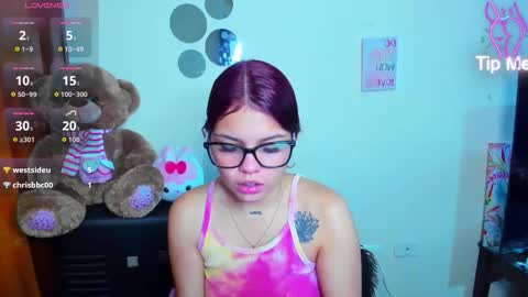 emma_boo_ online show from March 29, 5:12 pm