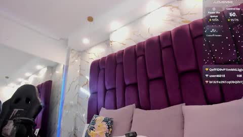 pau online show from November 23, 6:09 pm