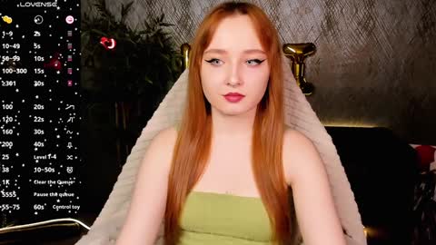 Snapshot of emma_chery chatting on February 7, 5:52 am Emma online show from February 7, 5:52 am