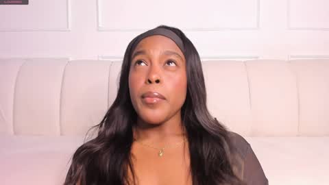 emma_jonness online show from January 8, 8:18 pm