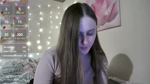 emma_just online show from November 8, 7:52 pm