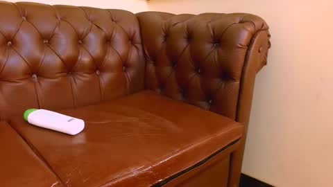 Emma online show from November 22, 7:05 pm