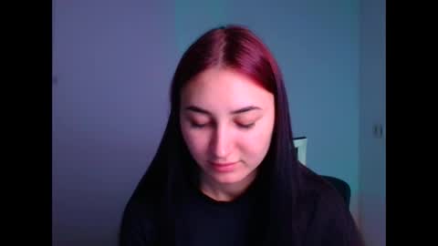 Emma online show from February 9, 6:16 pm