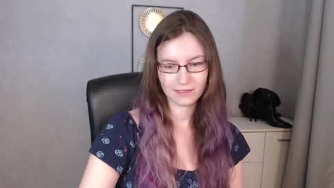 Snapshot of emma_lust94 chatting on September 16, 5:59 am emma online show from September 16, 5:59 am