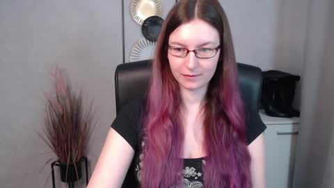 Snapshot of emma_lust94 chatting on March 4, 6:58 am emma online show from March 4, 6:58 am