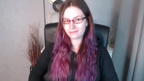Snapshot of emma_lust94 chatting on January 9, 6:27 am emma online show from January 9, 6:27 am
