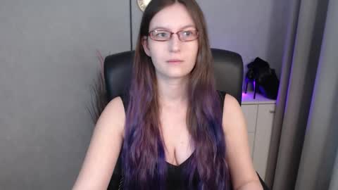 Snapshot of emma_lust94 chatting on October 6, 5:13 am emma online show from October 6, 5:13 am