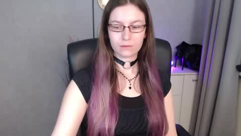 Snapshot of emma_lust94 chatting on October 3, 6:07 am emma online show from October 3, 6:07 am