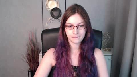 Snapshot of emma_lust94 chatting on January 2, 6:50 am emma online show from January 2, 6:50 am