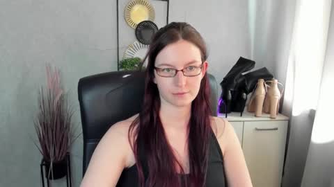 emma online show from June 3, 2:33 pm