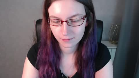 Snapshot of emma_lust94 chatting on January 13, 6:38 am emma online show from January 13, 6:38 am