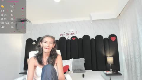 Snapshot of emma_mendoza chatting on March 8, 12:07 pm Emma online show from March 8, 12:07 pm