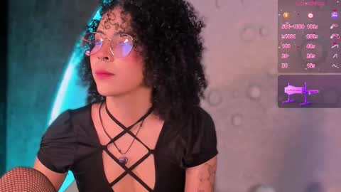     online show from November 4, 10:20 am