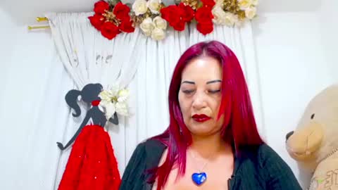 emma_saenzz online show from July 14, 2:05 am