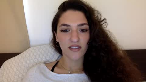 Snapshot of emmababy2322 chatting on January 27, 4:43 pm Emma online show from January 27, 4:43 pm
