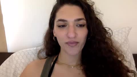 Snapshot of emmababy2322 chatting on January 22, 6:10 pm Emma online show from January 22, 6:10 pm