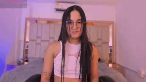 Emma online show from November 4, 11:26 am