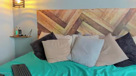 Emma Brant online show from March 9, 4:00 pm