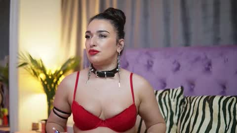  Emma  online show from November 5, 12:27 am