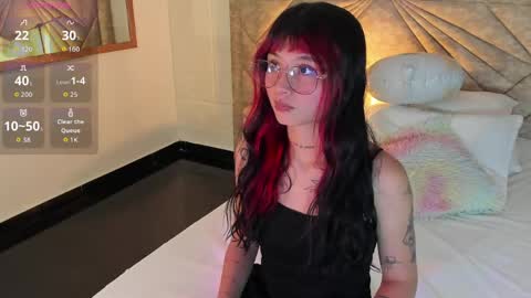           online show from April 3, 7:56 pm