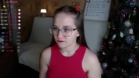 Snapshot of emmatiny chatting on December 18, 12:40 pm Mia online show from December 18, 12:40 pm