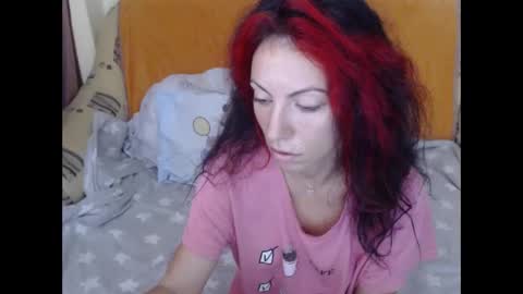 Snapshot of emmatoo95 chatting on September 11, 8:03 am Emmatoo online show from September 11, 8:03 am