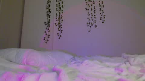 Snapshot of emmawise221 chatting on September 25, 6:06 pm Emma online show from September 25, 6:06 pm