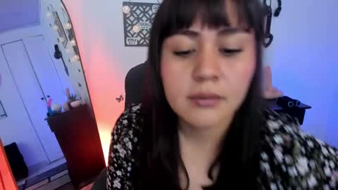 Snapshot of emmax_x chatting on March 6, 11:47 am EMMA online show from March 6, 11:47 am