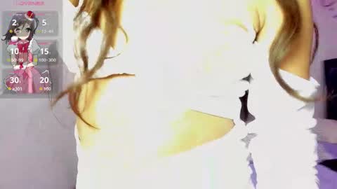 Snapshot of emmie_bunny chatting on October 11, 1:10 am Emmie online show from October 11, 1:10 am