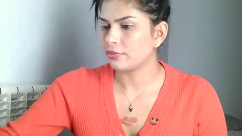 emmie online show from February 8, 3:42 pm