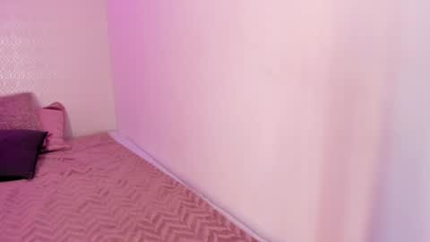 Emmiily online show from January 15, 6:01 am