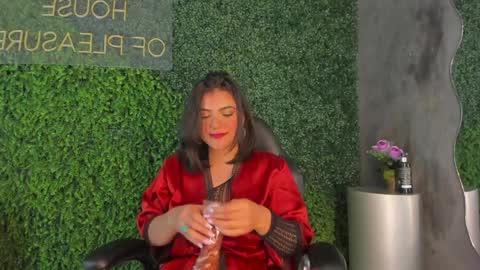 Emmiily online show from January 18, 5:41 am