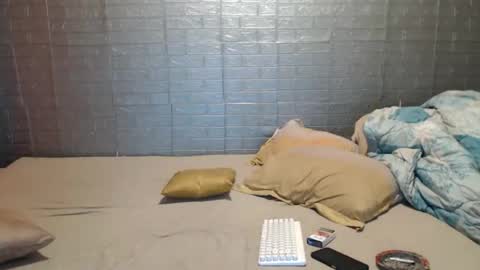 Emmily000 online show from December 22, 11:35 am