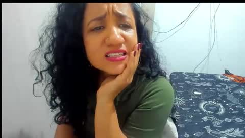 emperatriztapia online show from October 22, 12:04 am