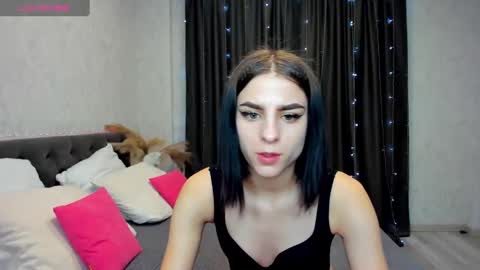 emy__angel online show from January 4, 12:27 am