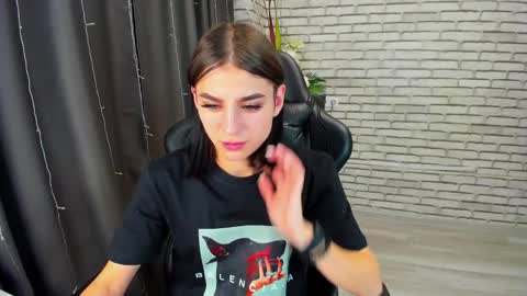 emy__angel online show from February 1, 12:51 am