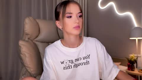 entya online show from March 30, 6:24 am