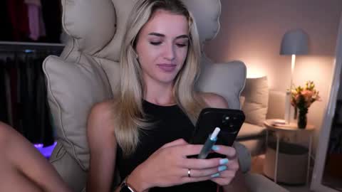 entya online show from September 10, 5:40 am