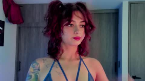 Leyla online show from January 14, 10:15 pm