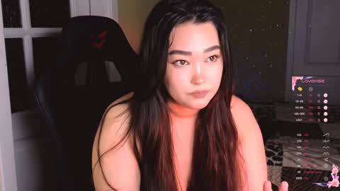 Erica Wayne online show from December 17, 11:06 am