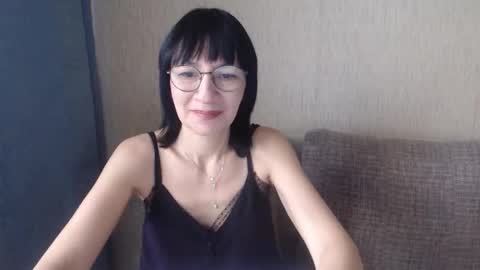ericablack8 online show from October 22, 9:47 am