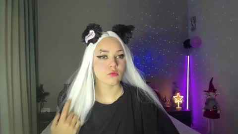 Erica online show from December 17, 8:34 am