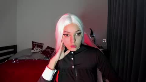 Erica online show from December 28, 7:43 pm