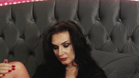 Erica online show from February 15, 7:17 pm