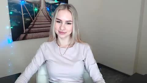 Erika online show from January 20, 1:00 pm