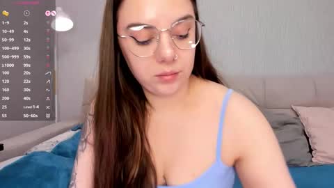 Erin online show from February 21, 8:04 am