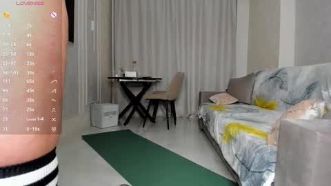 Erline and Monica online show from February 6, 8:12 pm