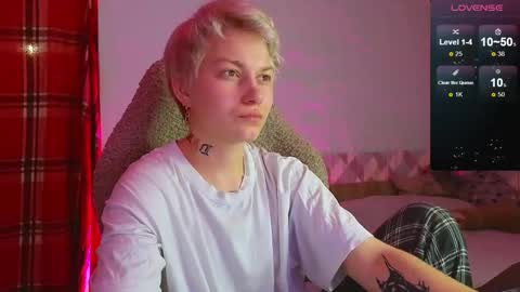 esajukyy online show from December 27, 11:50 am